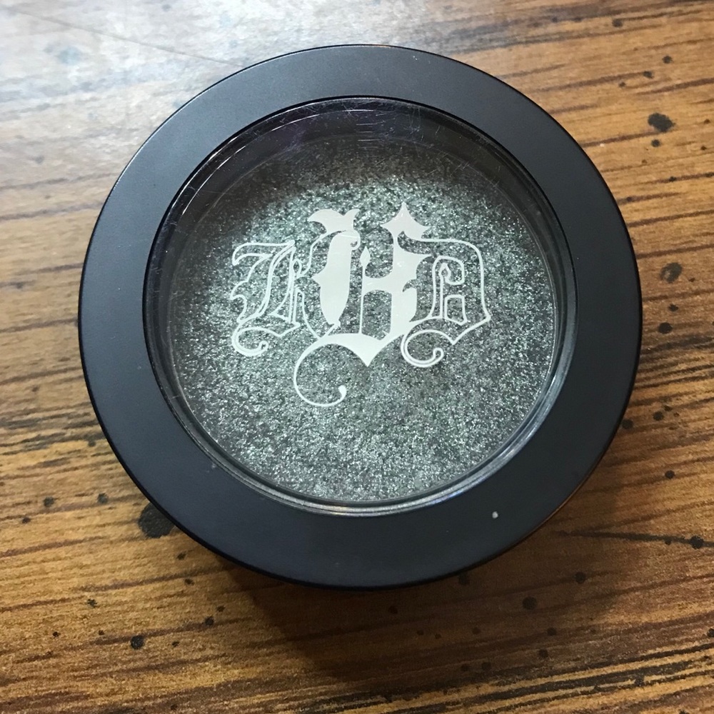 Kat VonD single eyeshadow